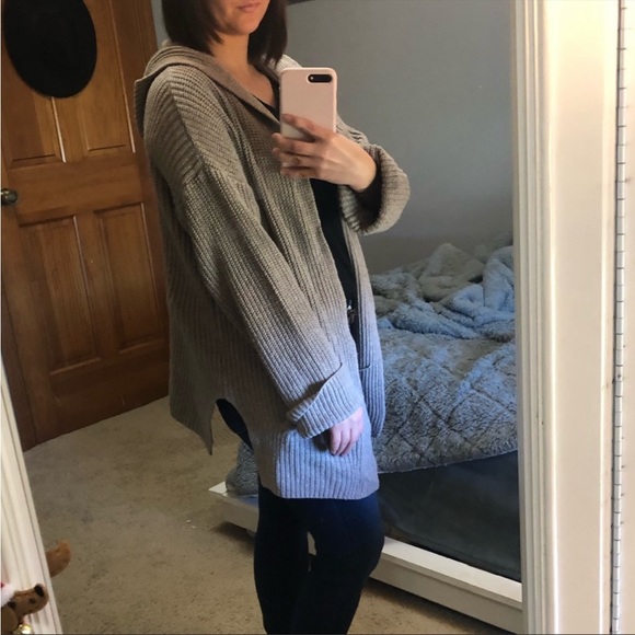 London Kaye Cozy, Oversized hooded fall Cardigan size small - Picture 5 of 10